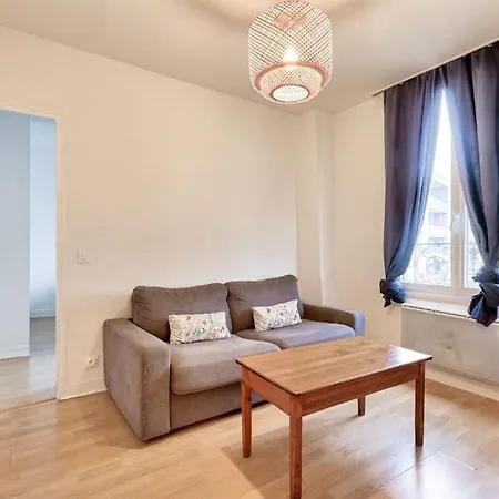 Apartment Fonctionnel Et Equipe Bagneux